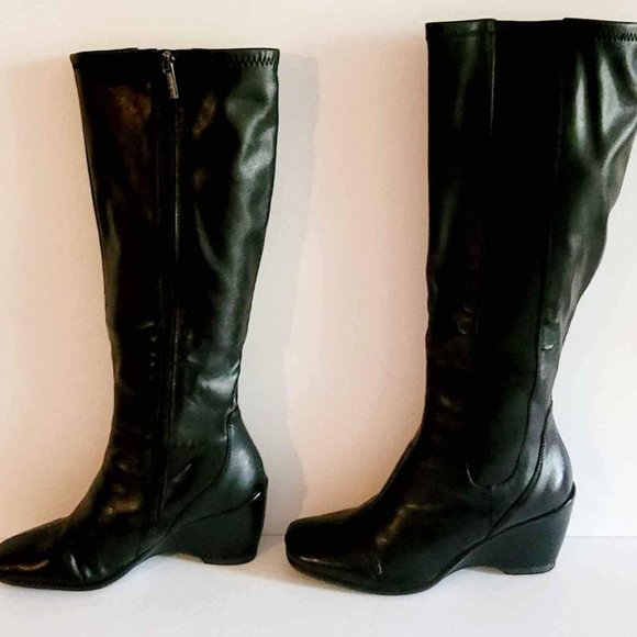 Ladies' "Bandolino" High Winter Boots (Size 8) - Picture 4 of 9